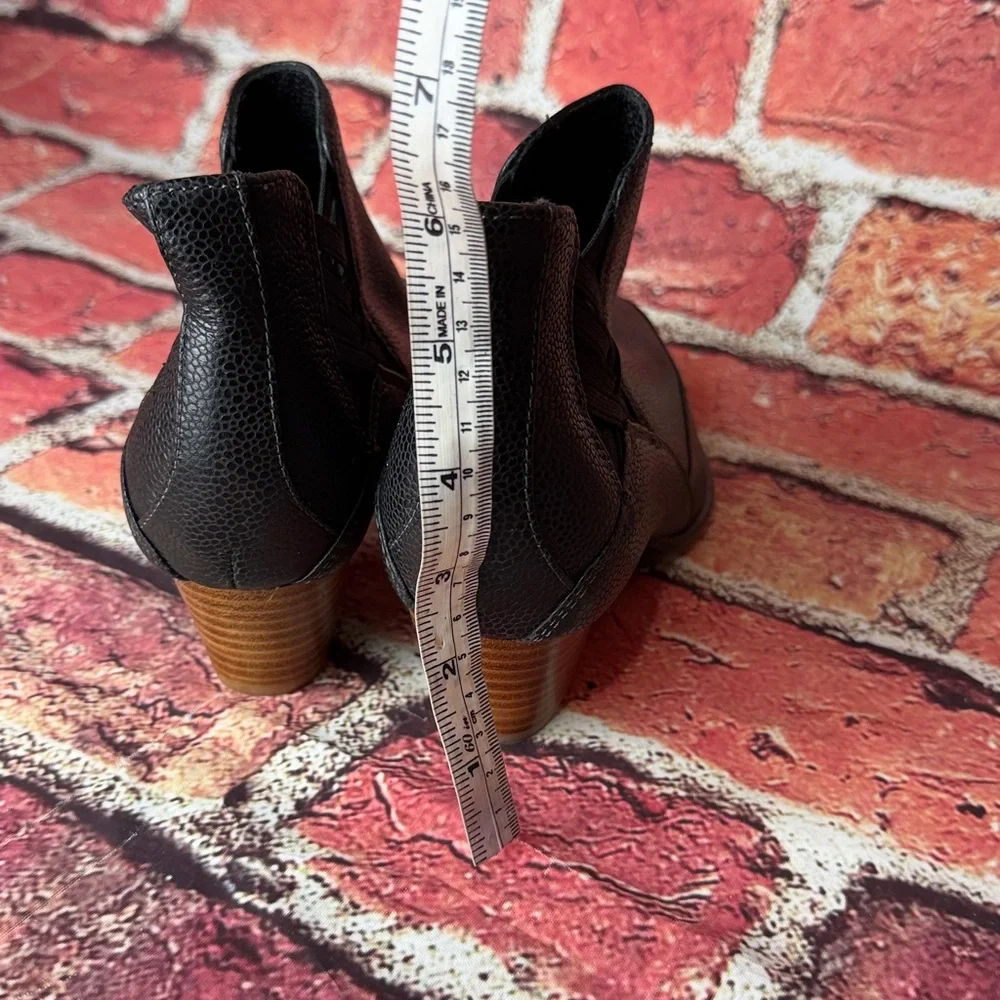 Kelsi Dagger Brooklyn Black Leather Ankle Booties Size 6.5
